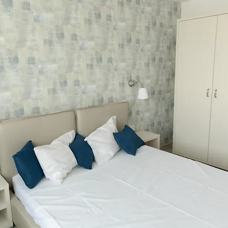 Marina Blue Summerland * ママイア